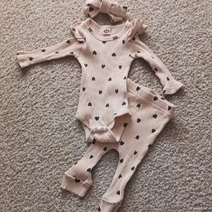 Baby Girl's 3pc Rib Frill Long Sleeve Romper And Pant Set Size 70